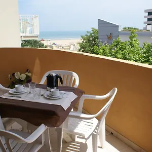 Domus **** Rimini